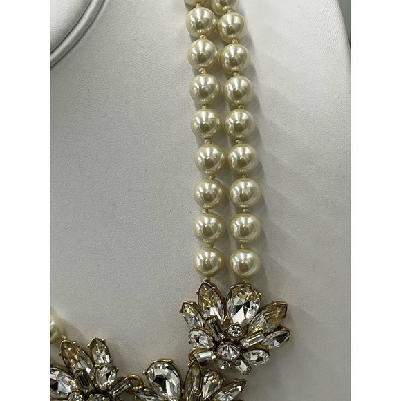 J. Crew Pearl and Rhinestone Cluster
Costume hand knotted Statement Necklace - Picture 4 of 14